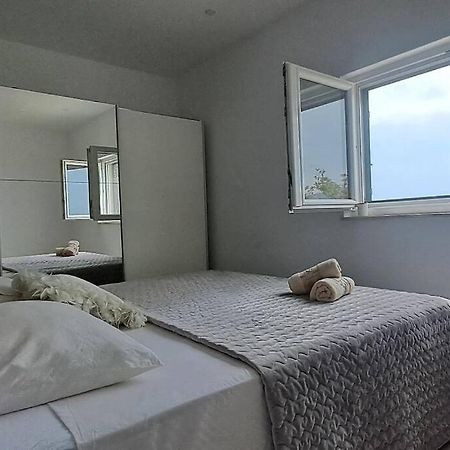 Maris Apartment Omis Exterior photo