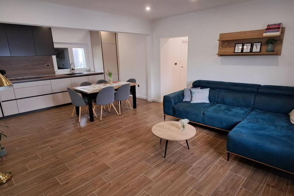 Maris Apartment Omis Exterior photo